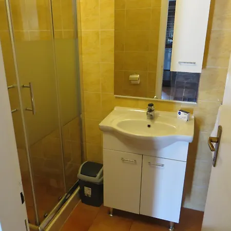 Makjanic Apartment
