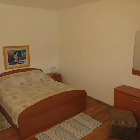 Makjanic Apartment